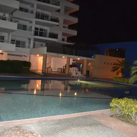 Suite Frente Al Mar Playa Azul Tonsupa Exterior photo